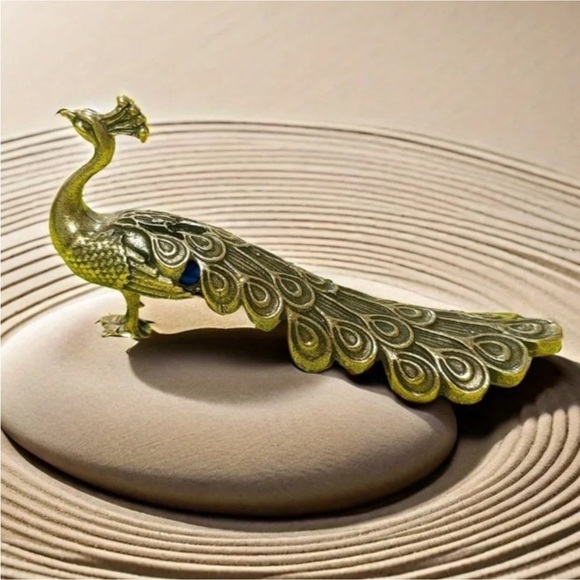 Brass Peacock - Picture 4 of 6